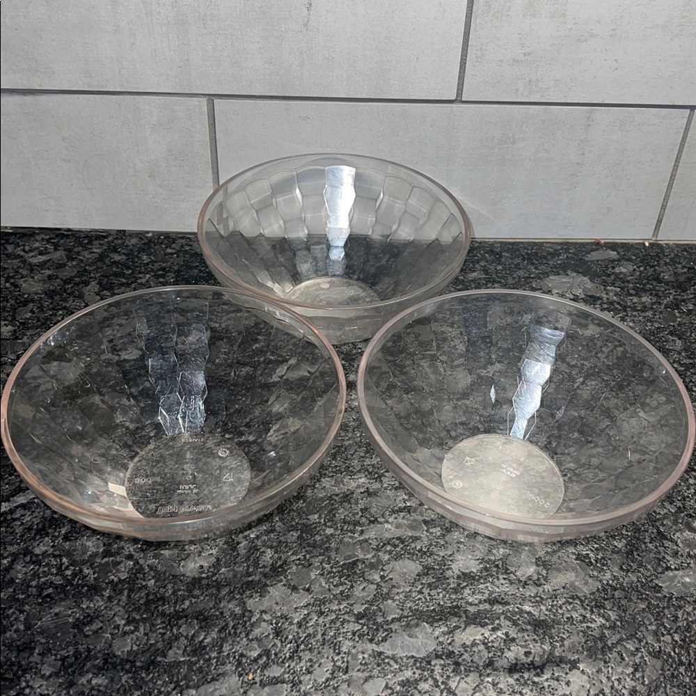 Vintage set of 3 Ice Prism clear bowls by Tupperware. Fair to good condition